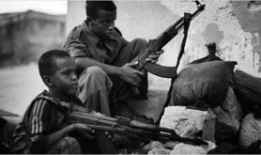 娃娃兵,童真与战争的交织